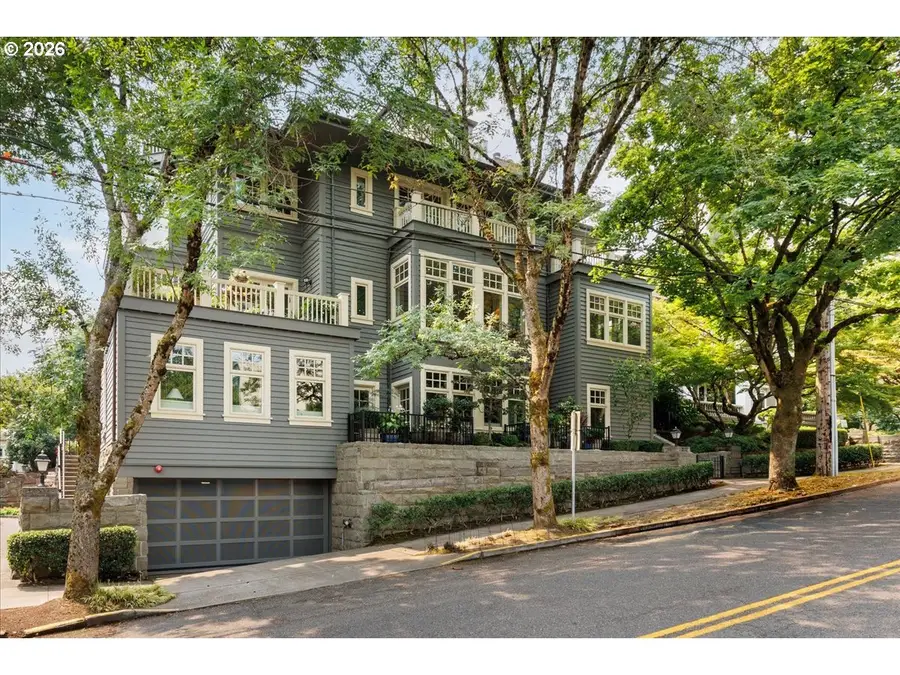 2172 SW Park Pl #C, Portland, OR 97205 - #3