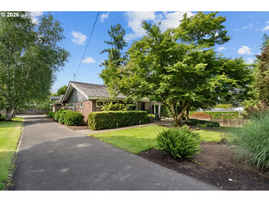 14635 Uplands Dr, Lake Oswego, OR 97034 - #2