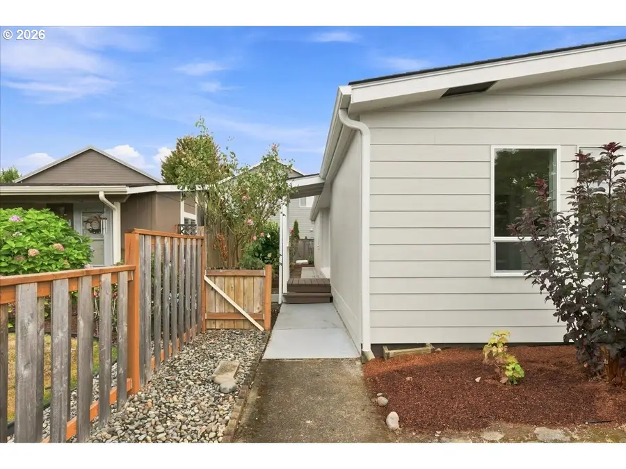 14204 NE 10th Ave #9, Vancouver, WA 98685 - #3