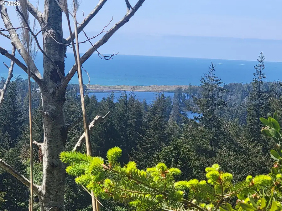 Dee Terrace #8, Port Orford, OR 97465 - #2