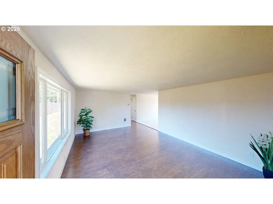 1126 Boyer Ct, Brookings, OR 97415 - #2