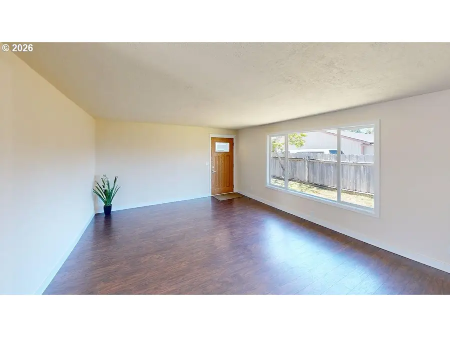 1126 Boyer Ct, Brookings, OR 97415 - #3