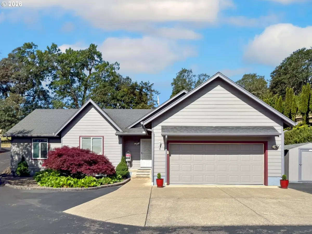 1939 Fairhill Dr, Roseburg, OR 97471 - #1