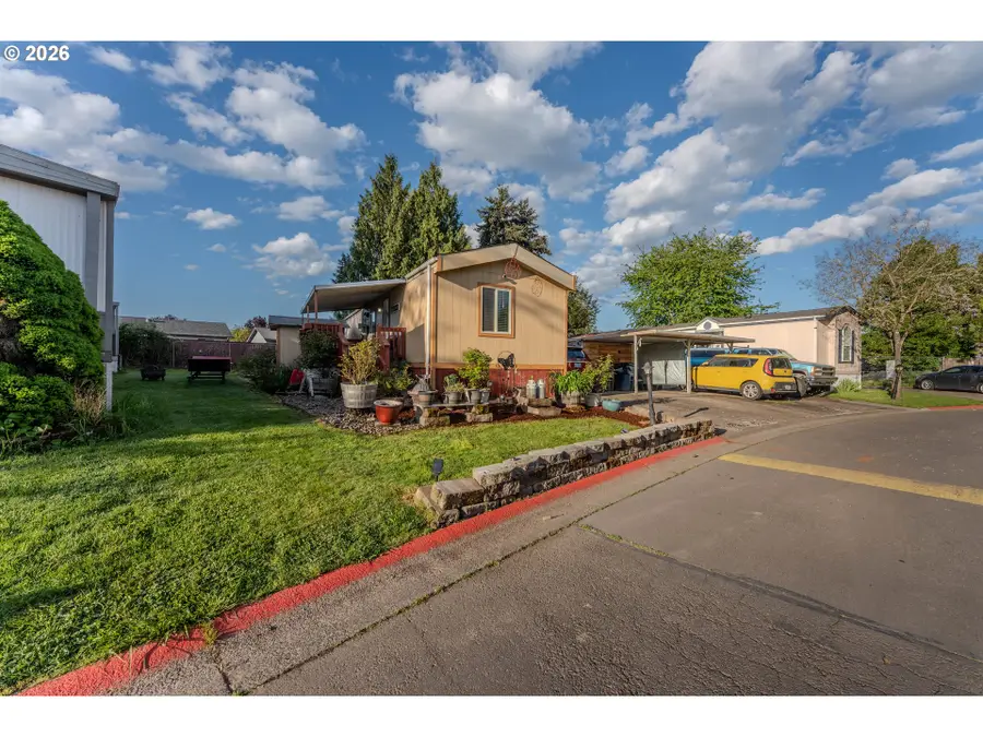 4900 Royal Ave #32, Eugene, OR 97402 - #2