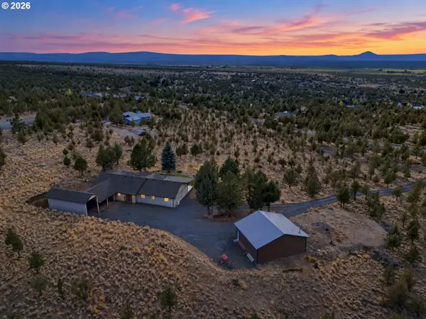 11744 SW Red Cloud Rd, PowellButte, OR 97753