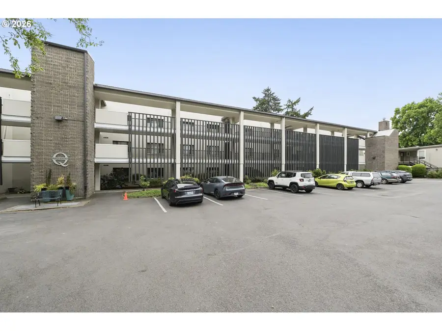 790 SE Webber St #213, Portland, OR 97202 - #3