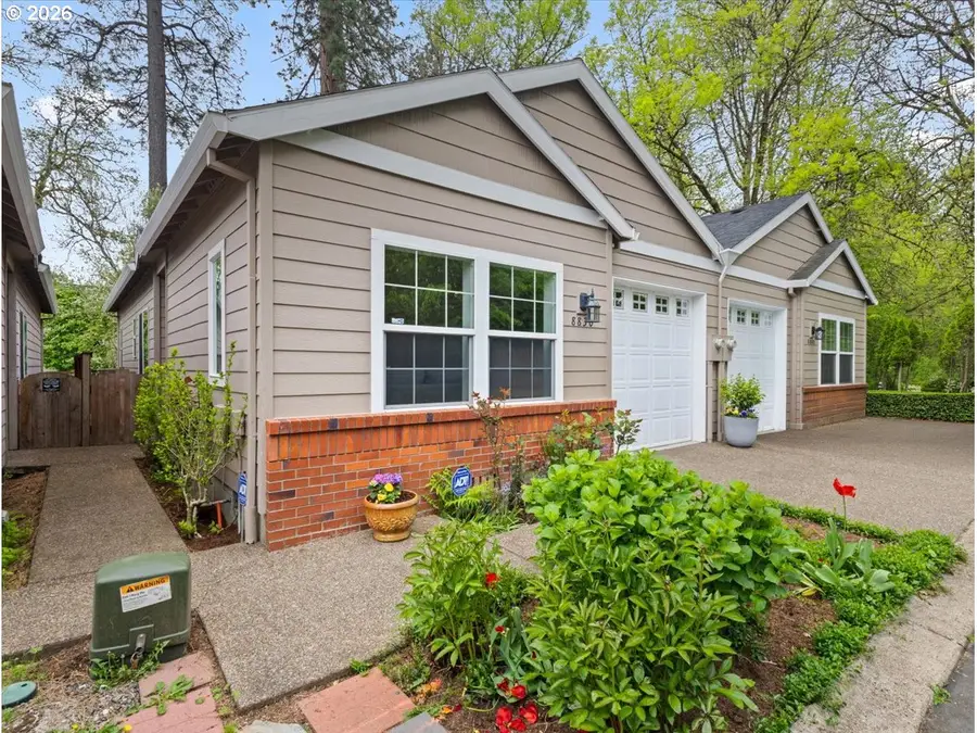 8830 SW Maple Ct, Portland, OR 97223 - #3