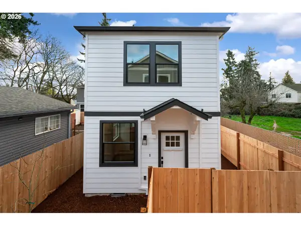12094 SE Market St, Portland, OR 97216