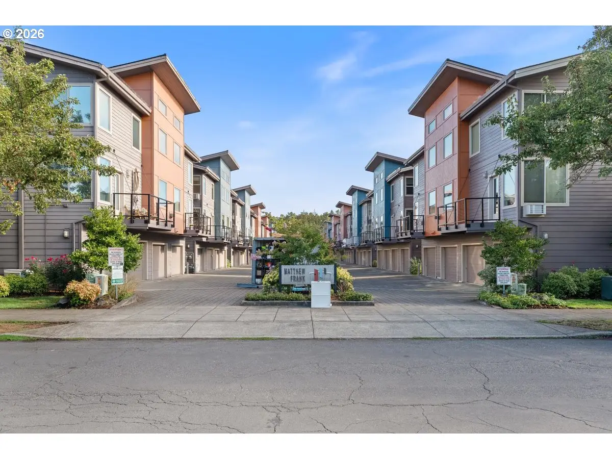 7534 N Burlington Ave, Portland, OR 97203 - #1