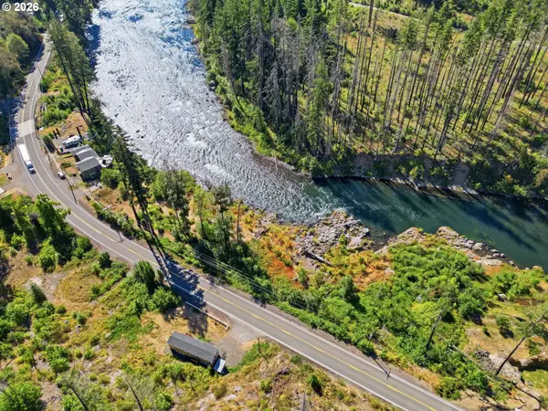 47901 Mckenzie Hwy, Vida, OR 97488