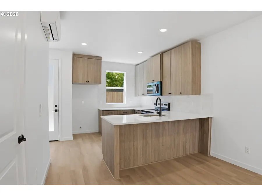6185 N Albina Ave #3, Portland, OR 97217 - #2