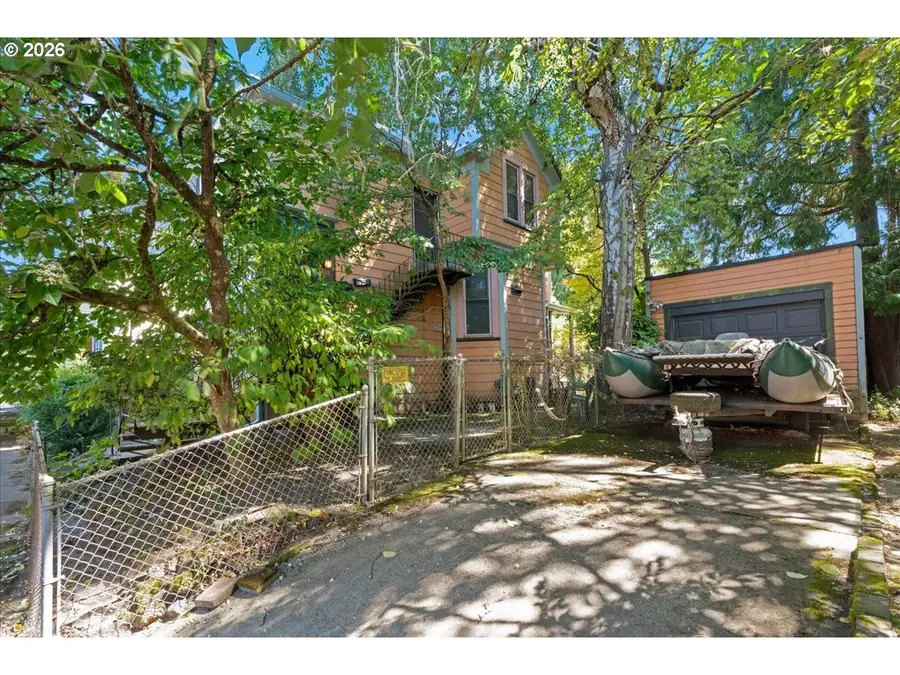 2616 SE Pine St, Portland, OR 97214 - #3