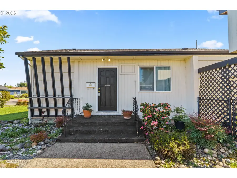 1649 G St, Springfield, OR 97477 - #3