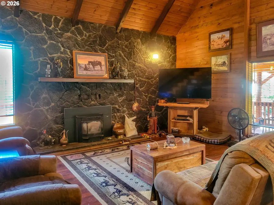 3450 Hogan Rd, Oakland, OR 97462 - #2