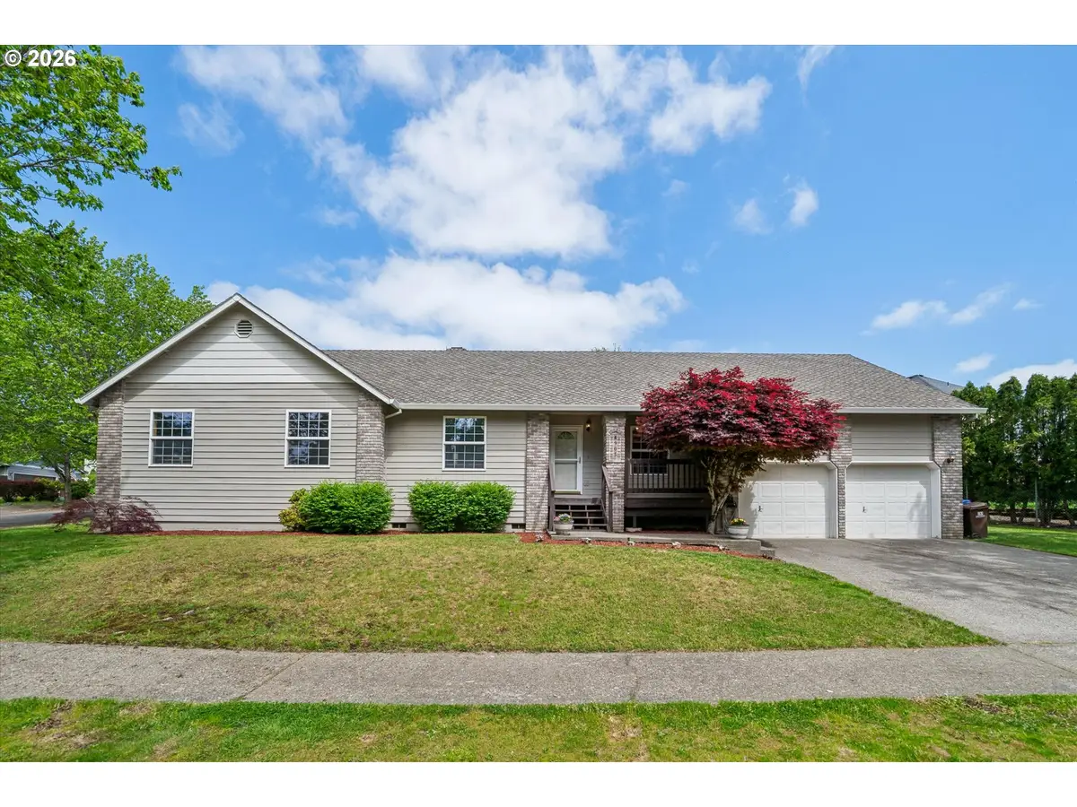 4905 SE Woodland Dr, Gresham, OR 97080 - #1