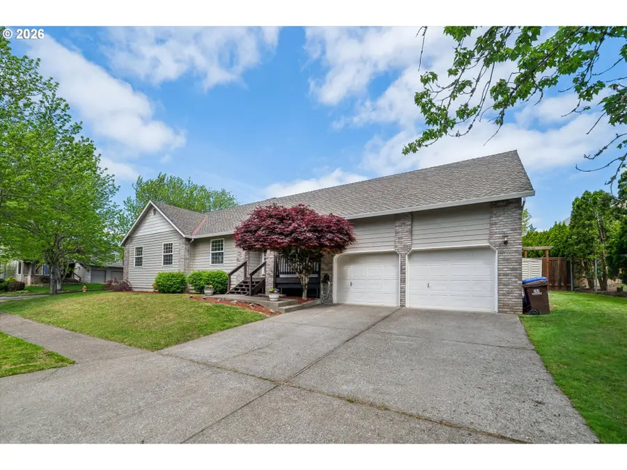4905 SE Woodland Dr, Gresham, OR 97080 - #3