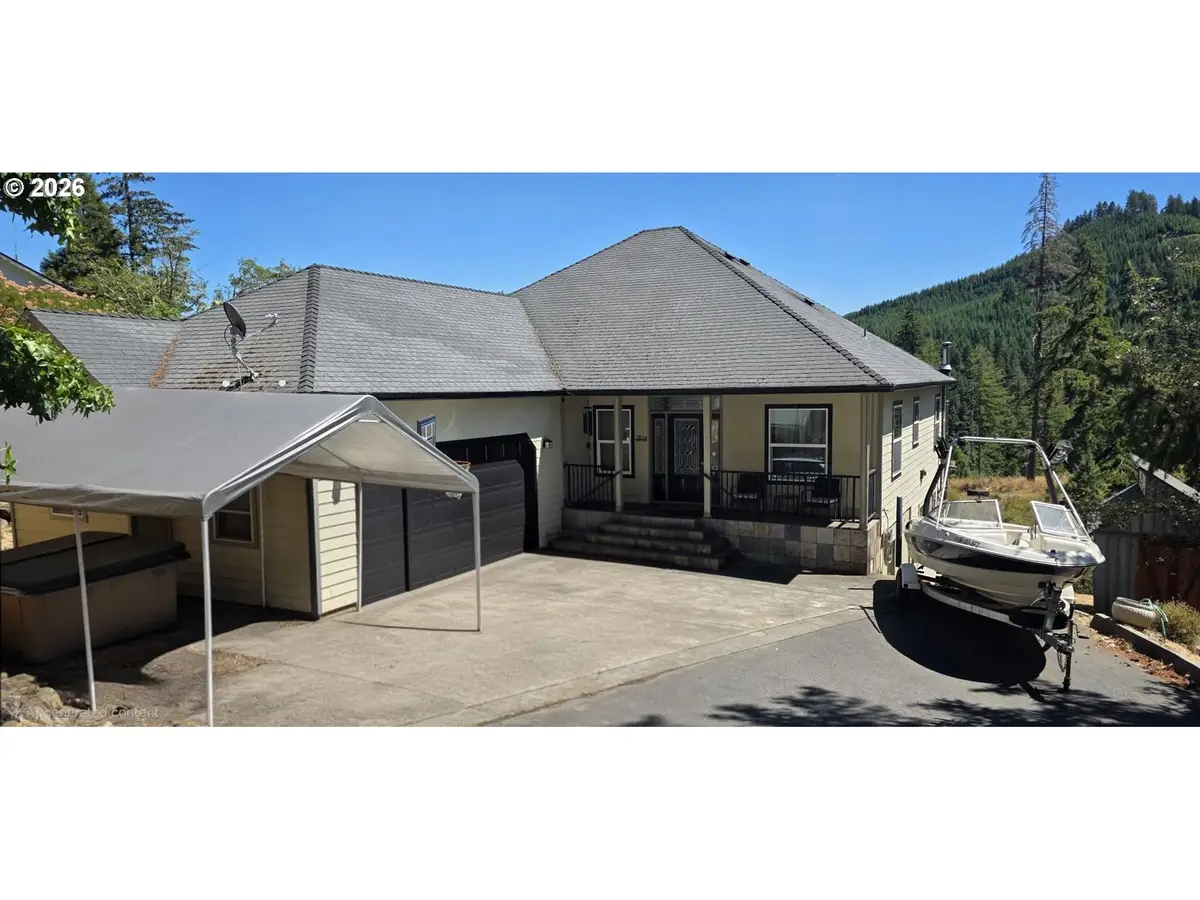 1836 Lakeview Dr, Sutherlin, OR 97479 - #1