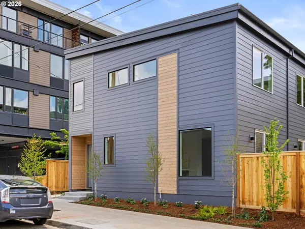 4920 SE Caruthers St #2, Portland, OR 97215