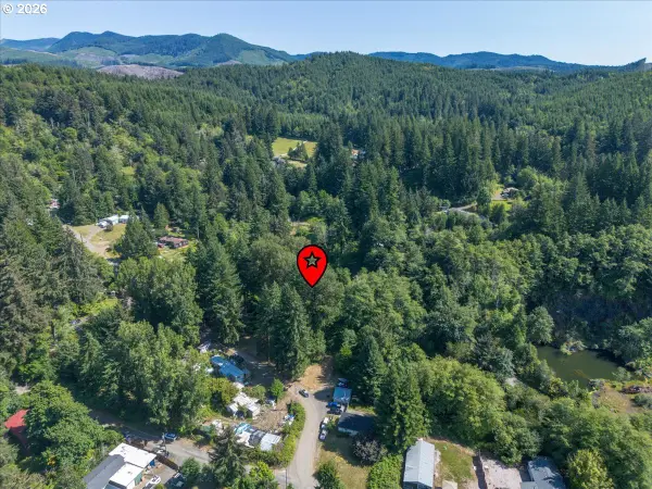 34 N Labsch St, Otis, OR 97368
