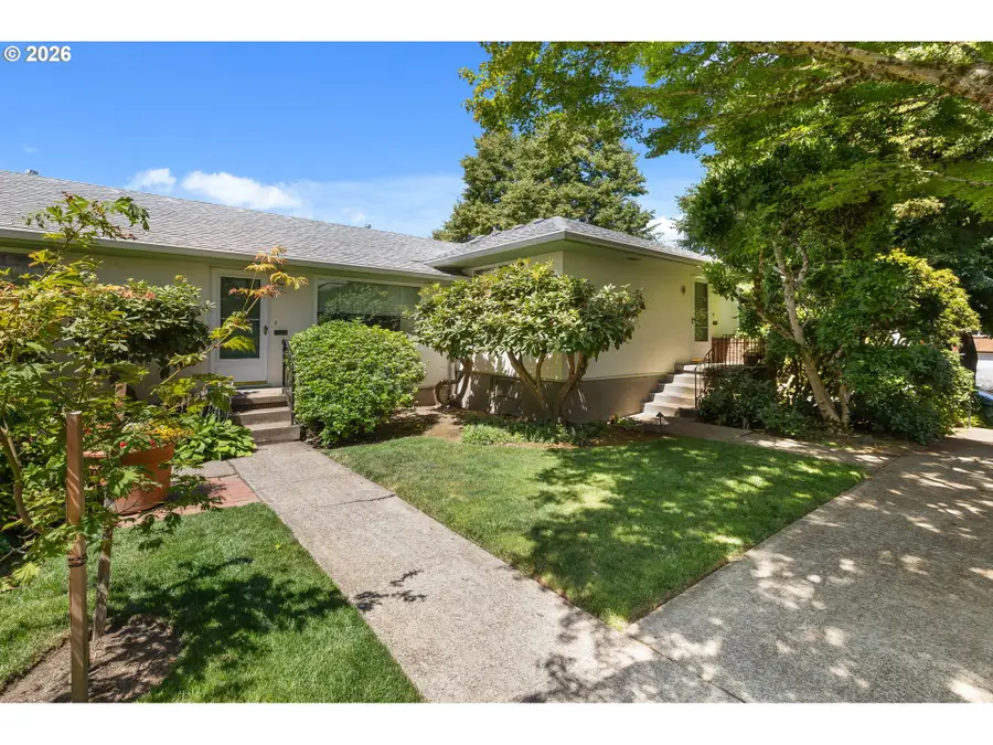 2940 SE Brooklyn St, Portland, OR 97202 - #3