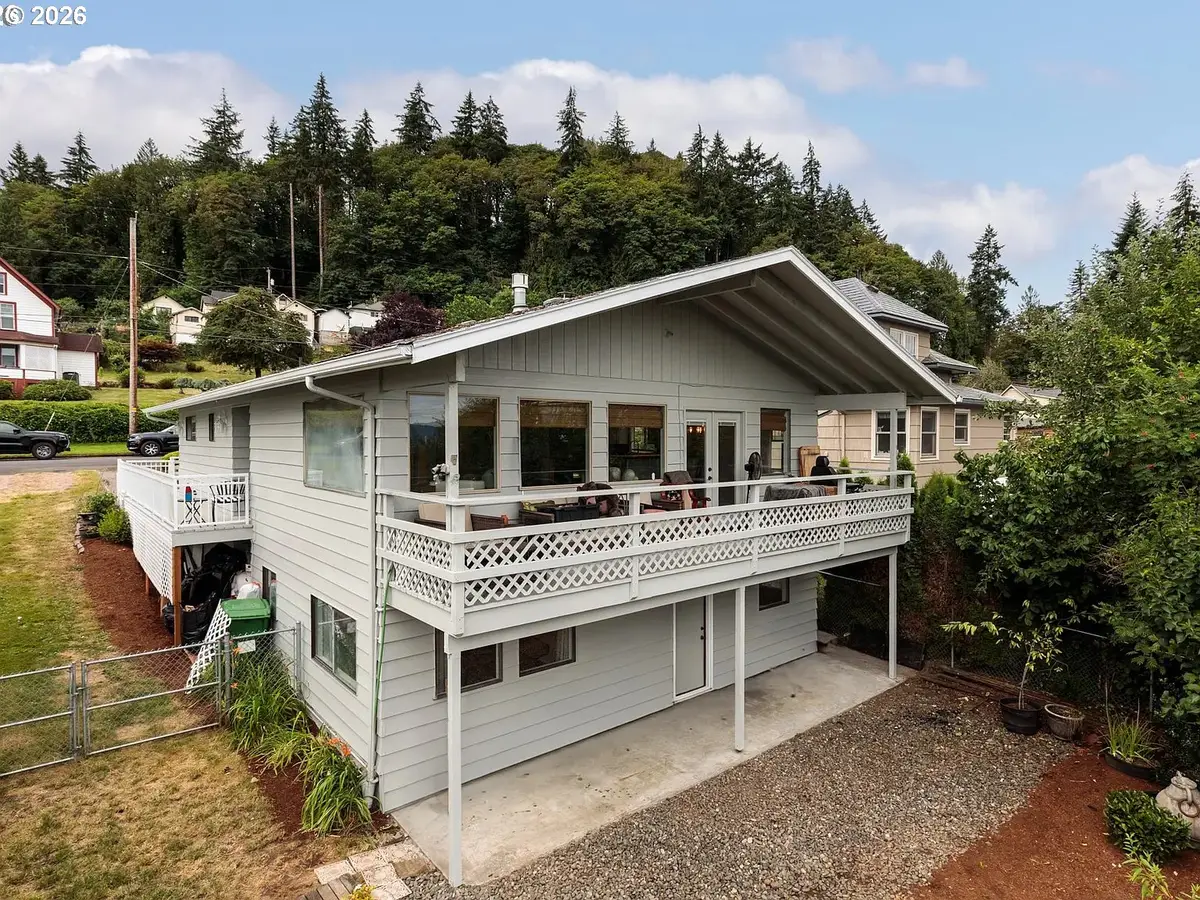 415 W D St, Rainier, OR 97048 - #1