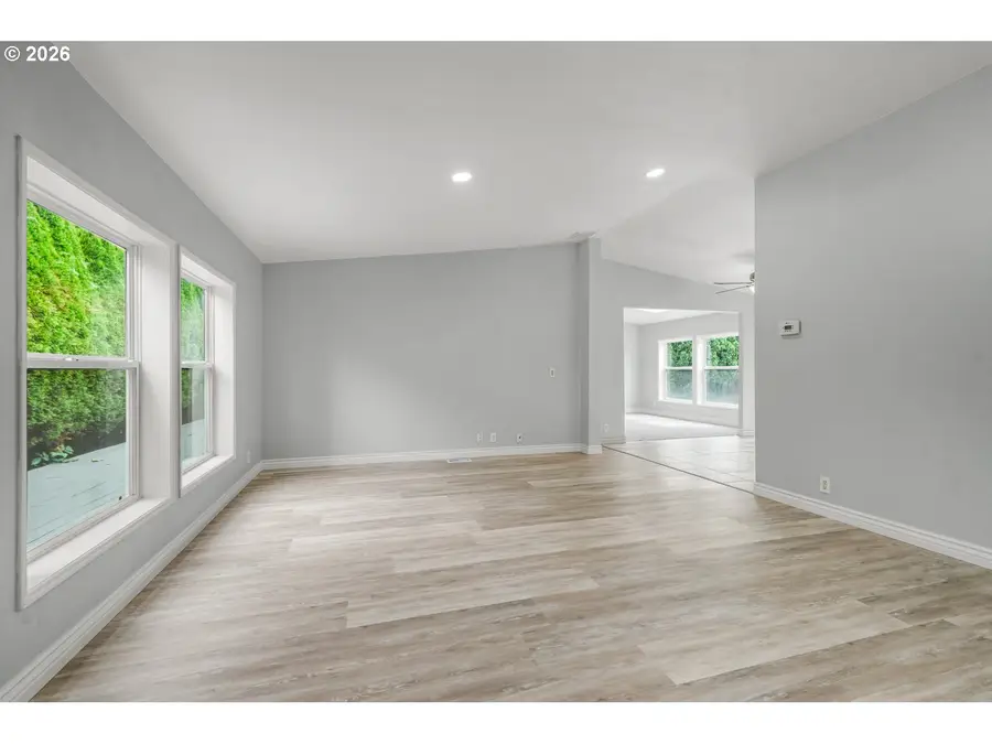 1655 S Elm St #502, Canby, OR 97013 - #3