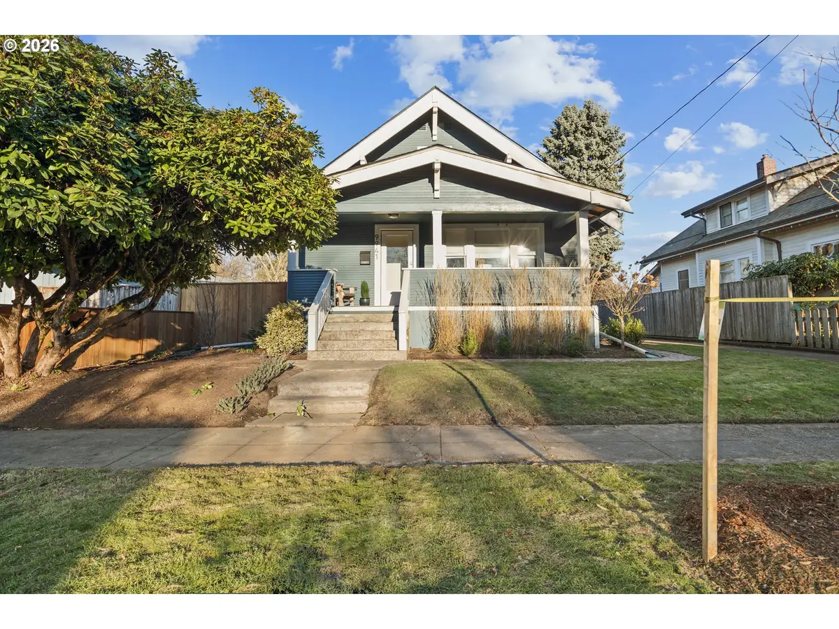 9941 N Willamette Blvd, Portland, OR 97203 - Image #1