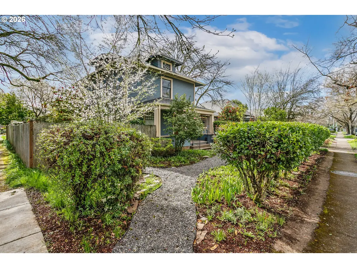 710 W 11th Ave, Eugene, OR 97402 - #1