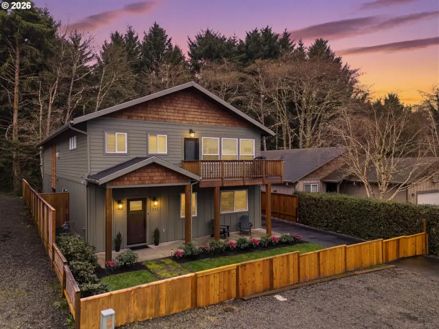 347 Deer Pl, Cannon Beach, OR 97110 - #2