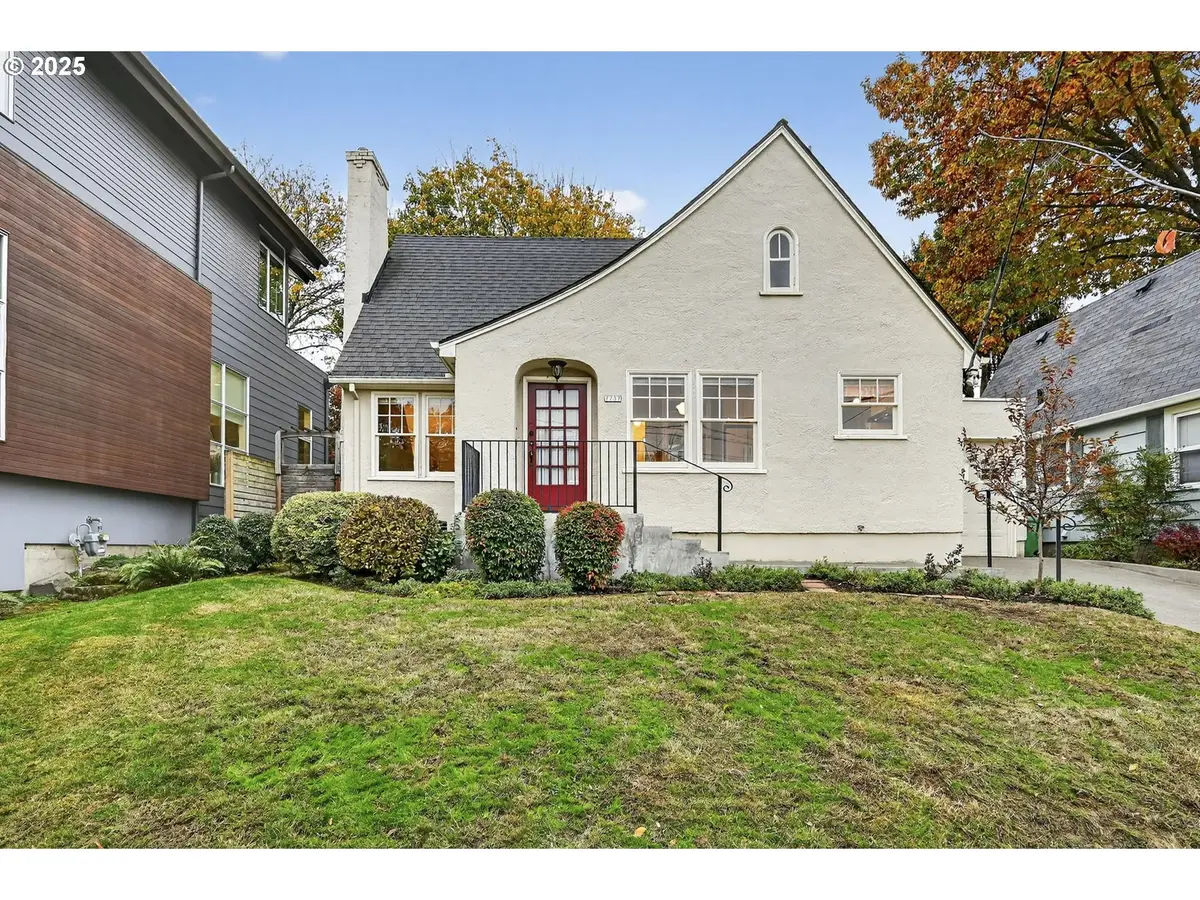 7737 SE 17th Ave, Portland, OR 97202 - Image #1