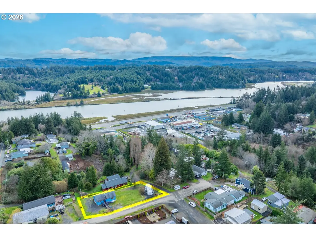 63503 Third Rd, Bunker Hill, OR 97420 - #1