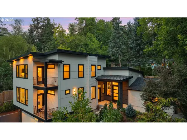 15378 Twin Fir Rd, LakeOswego, OR 97035