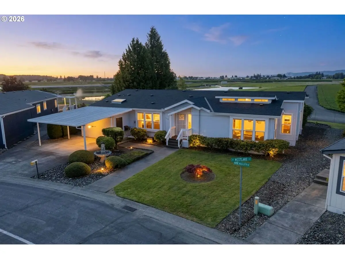 51390 Westlake Dr, Scappoose, OR 97056 - #1