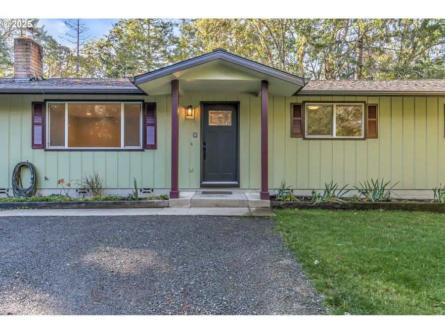 387 Cienaga Ln, Grants Pass, OR 97526 - Image #3