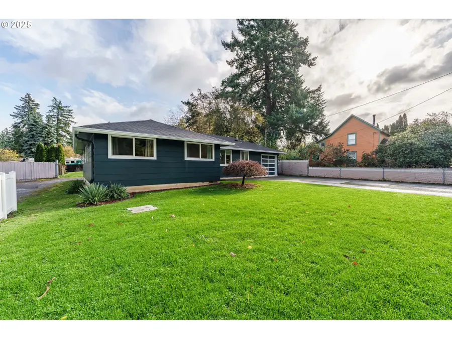 9820 SE Wichita Ave, Milwaukie, OR 97222 - Image #3