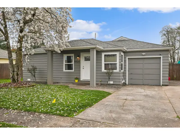 8424 SE Cornwell Ave, HappyValley, OR 97086