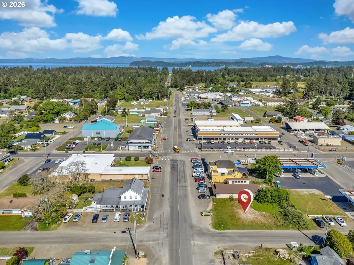 1402 Bay Ave, Ocean Park, WA 98640 - #1