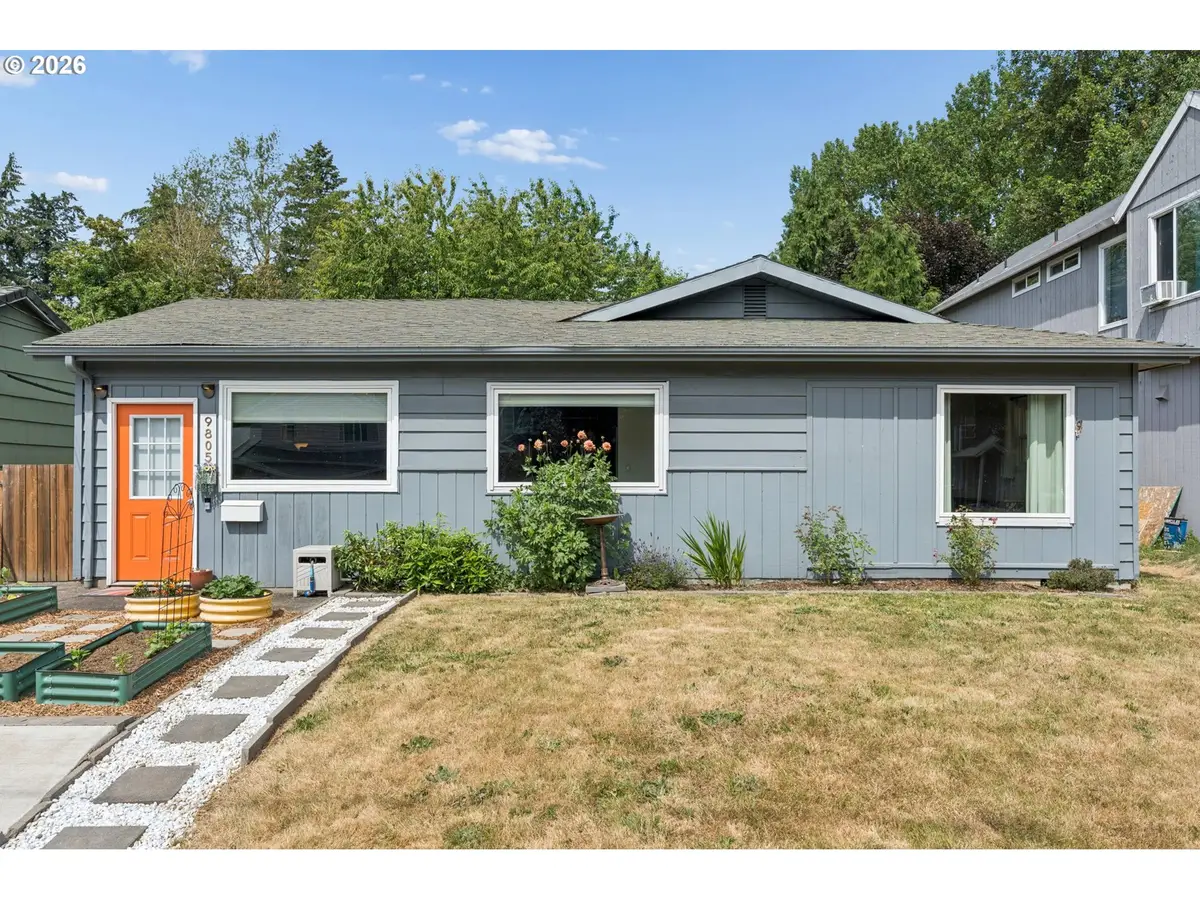 9805 N Clarendon Ave, Portland, OR 97203 - #1