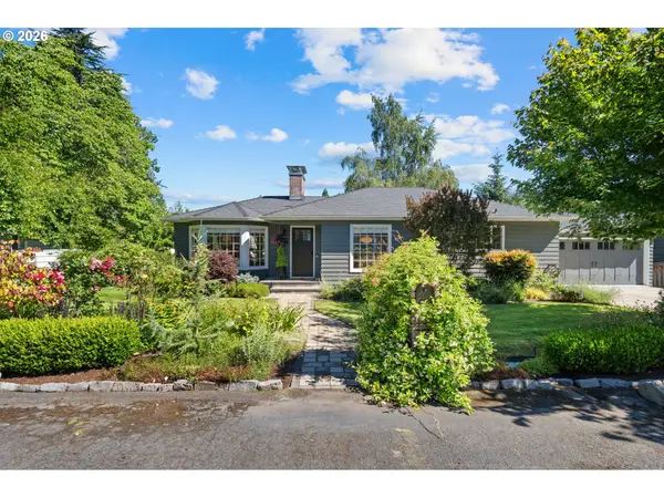 8795 SW Birchwood Rd, Portland, OR 97225