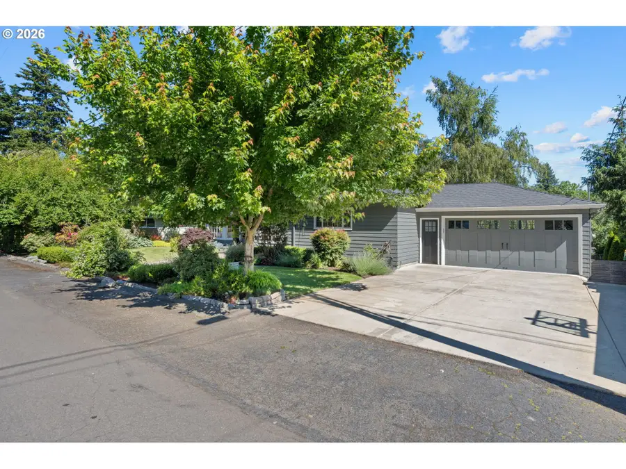 8795 SW Birchwood Rd, Portland, OR 97225 - #2