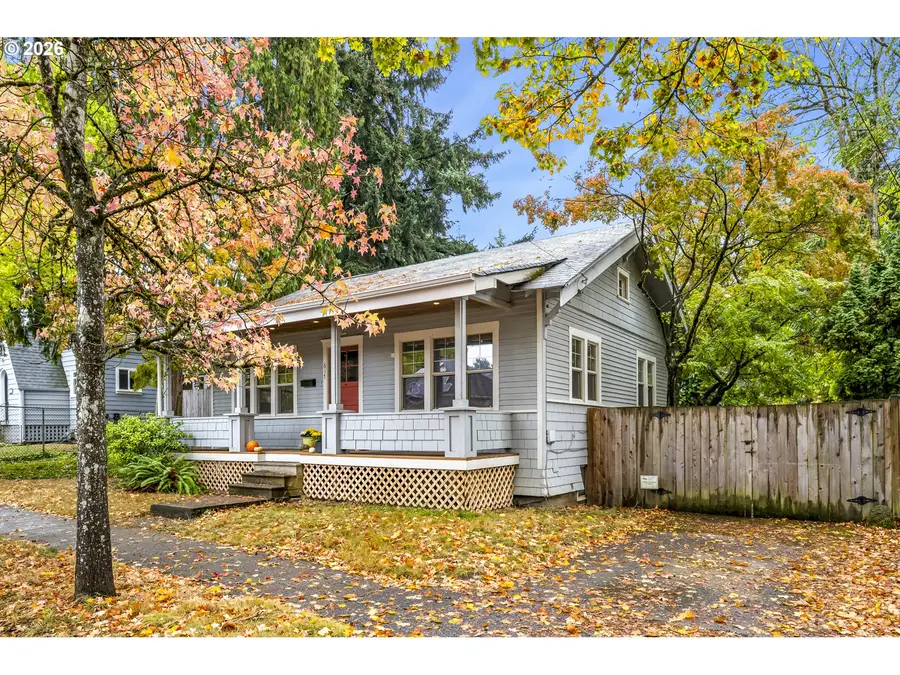617 E 27th St, Vancouver, WA 98663 - #3