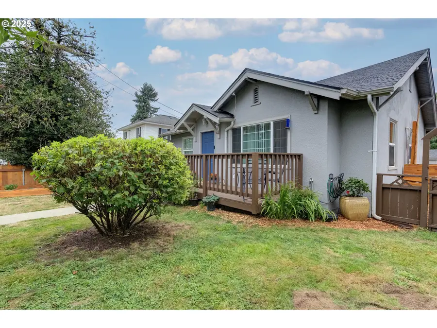 618 N 1st Ave, Kelso, WA 98626 - Image #2