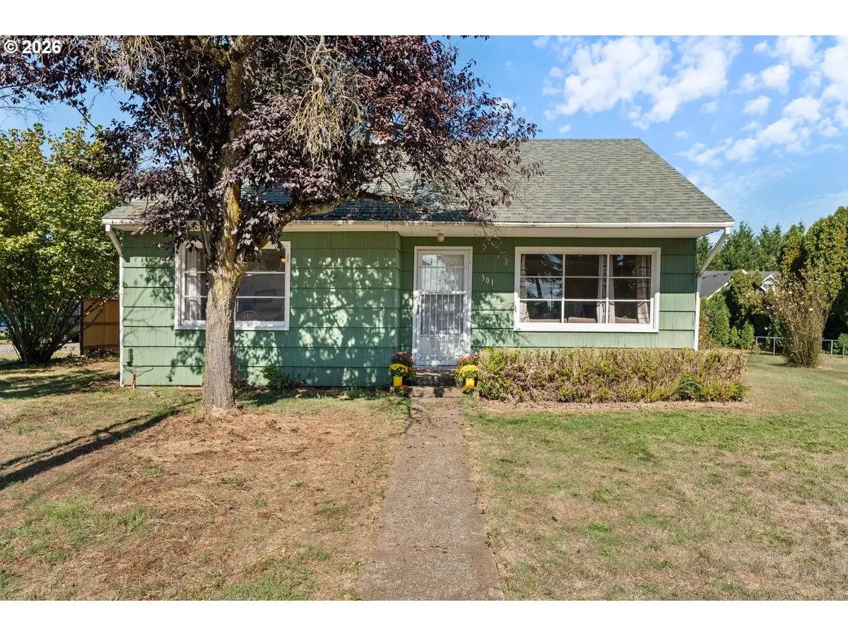 301 E 2nd St, Canby, OR 97013 - #1