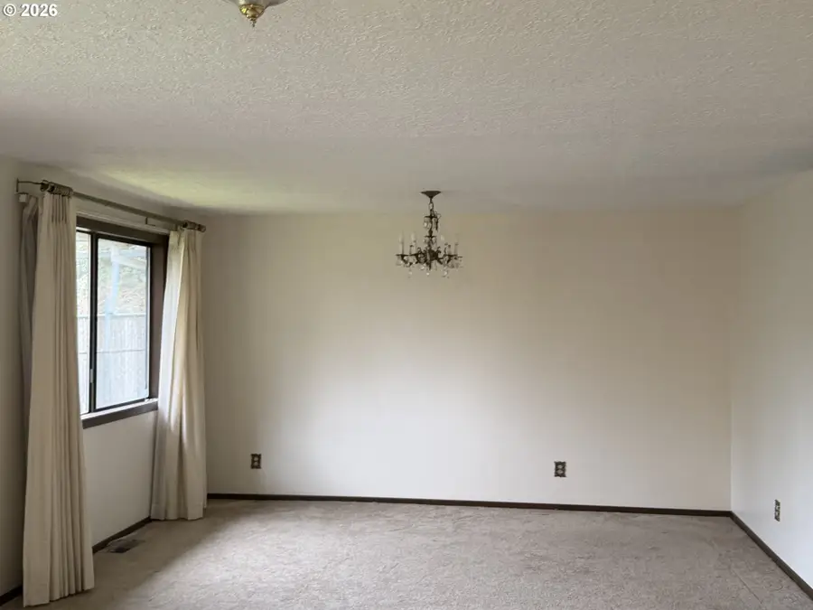 9255 SW 130th Ave, Beaverton, OR 97008 - #3