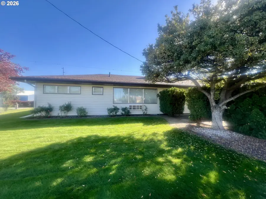 1112 Parallel St, Milton Freewater, OR 97862 - #2