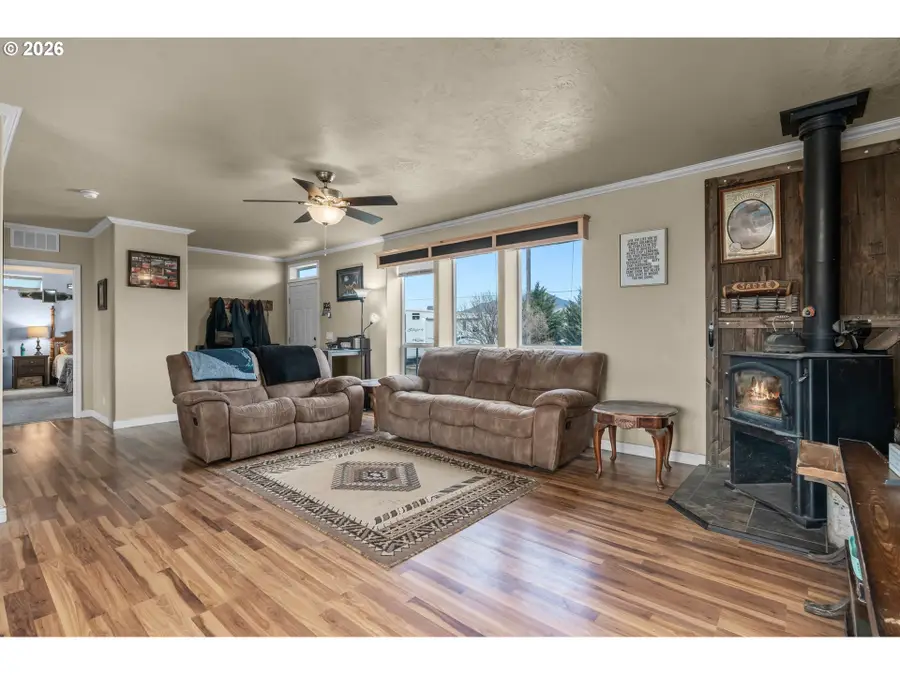 4886 NW Mint Ln, Prineville, OR 97754 - #3