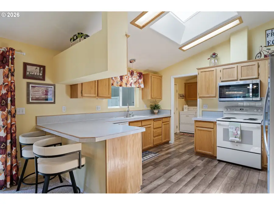3220 Crescent Ave #82, Eugene, OR 97408 - #3