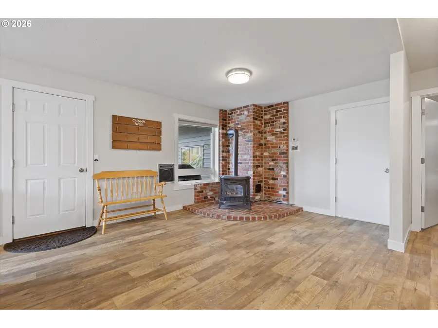 3335 Chinook Ave, Lincoln Beach, OR 97341 - #2