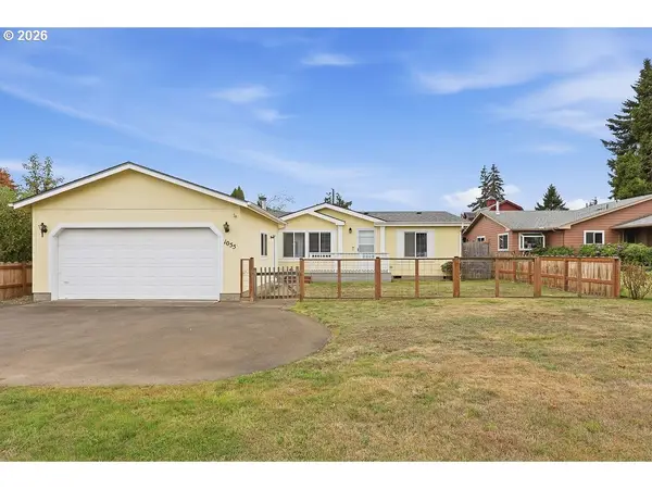 1055 W Oregon Ave, Creswell, OR 97426