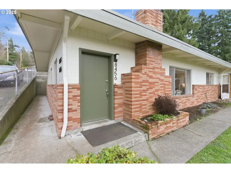 8456 SW Canyon Dr, Portland, OR 97225 - Image #3